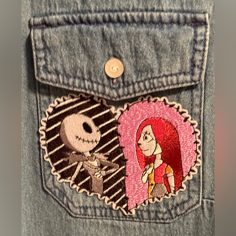 Upcycled Nightmare Before Christmas Graphic Tee on Vintage Denim Shirt Size MP - Picture 4 of 5